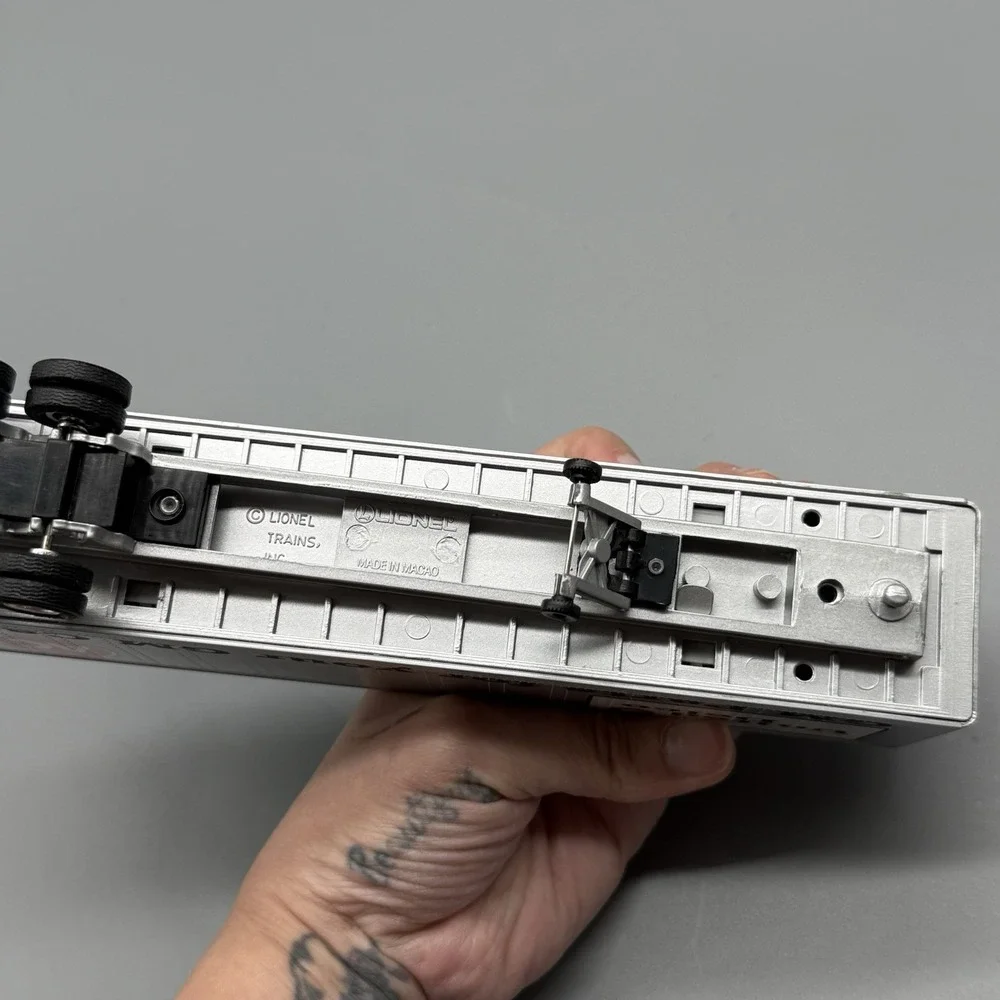 Lionel O Gauge AC Delco United Delco GM Parts Semi Trailer Truck Trailer Unteste